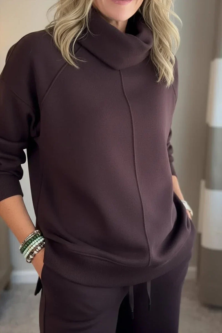 THALIA COZY TWO-PIECE TURTLENECK TRAVEL SET